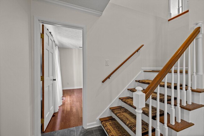 Foto del edificio - 254 Graves Rd