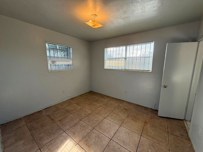 Foto del edificio - 9745 NW 20th Ave