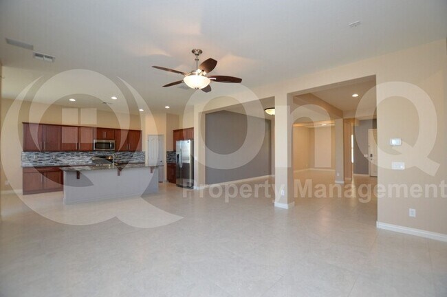 Foto del edificio - 18624 W Kendall St