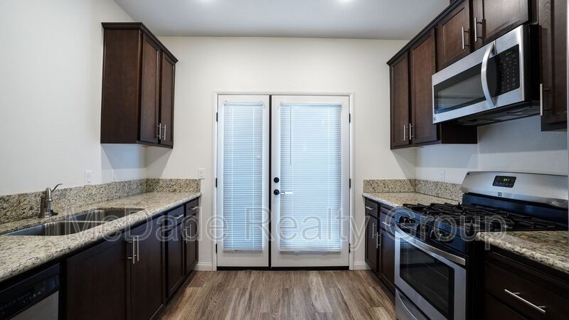Foto principal - 14269 Rios Canyon Rd