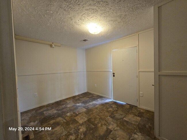 Foto del edificio - 3309 E 2nd Ct