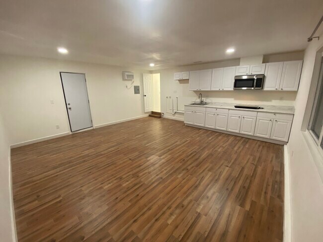 Building Photo - 8824 Littlestone Dr