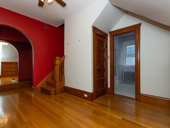 Building Photo - 5 Weyanoke St