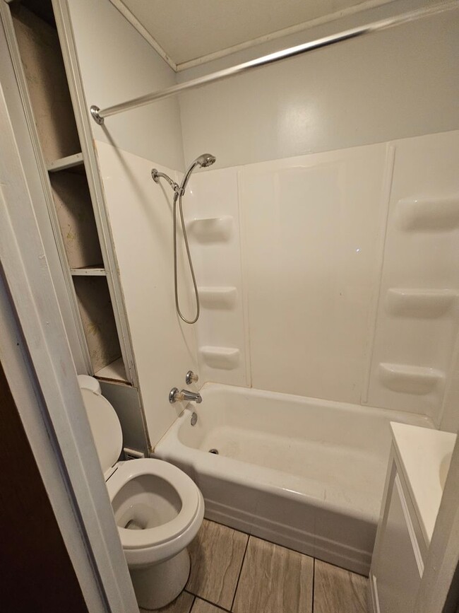 Foto del edificio - Cute 2bed 1 bath