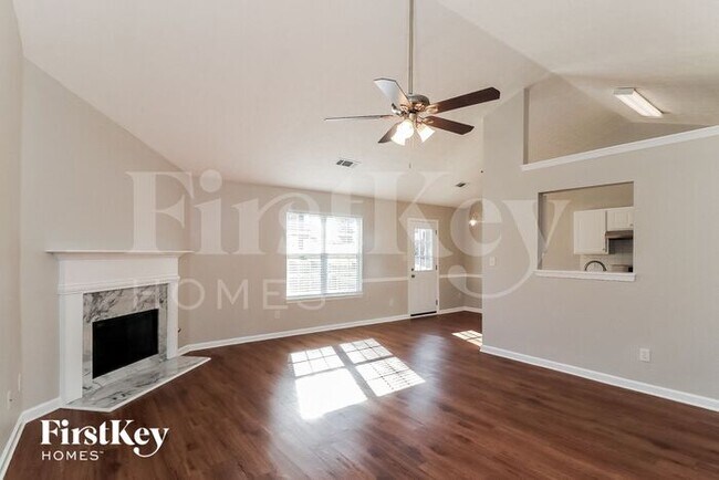 Foto del edificio - 569 Kirtley Ct