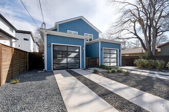 Building Photo - 1411 Cometa St