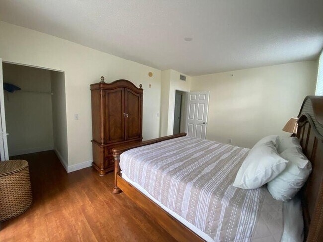 Foto del edificio - 11780 St Andrews Place