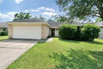 Building Photo - 2602 Lively Ln