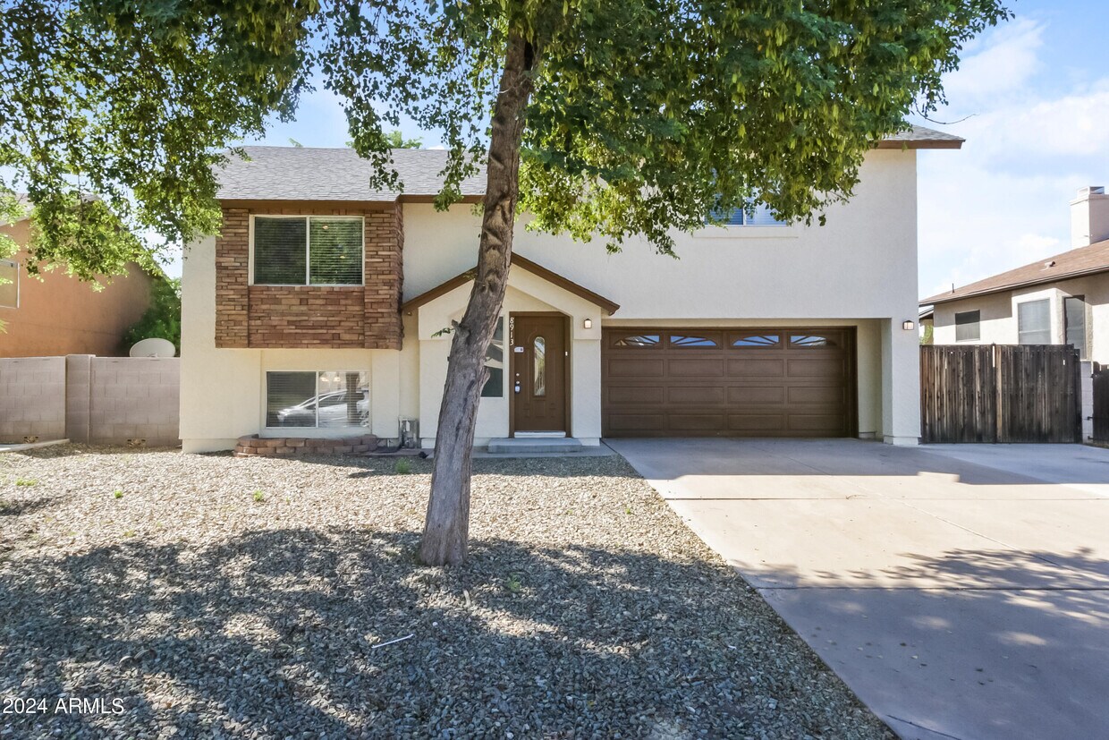Foto principal - 8913 W Sheridan St