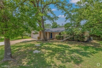 Building Photo - 3708 Valley Oaks Dr