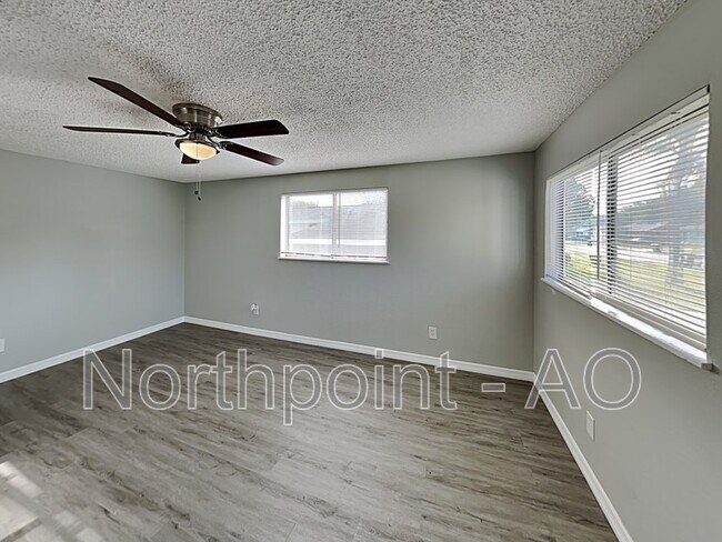 Foto del edificio - 809 17th Ave S