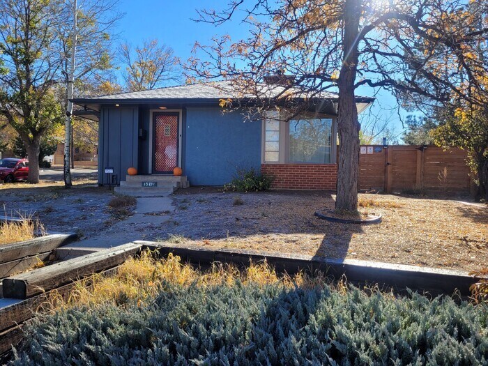 Foto principal - 1525 Palmer Park Boulevard Colorado Spring...