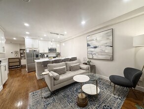 Building Photo - 276 Sumner St