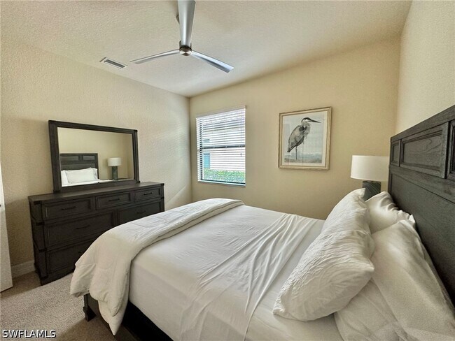 Foto del edificio - 28694 Newtown Ct