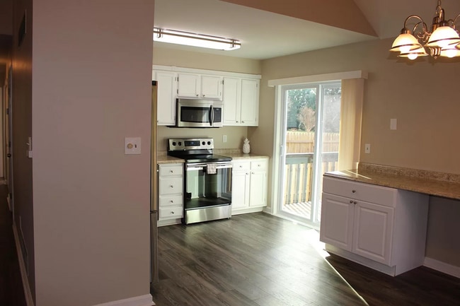 Building Photo - 157 Sheffield Dr