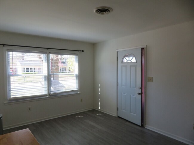 Foto del edificio - 2529 Pin Oak Ct