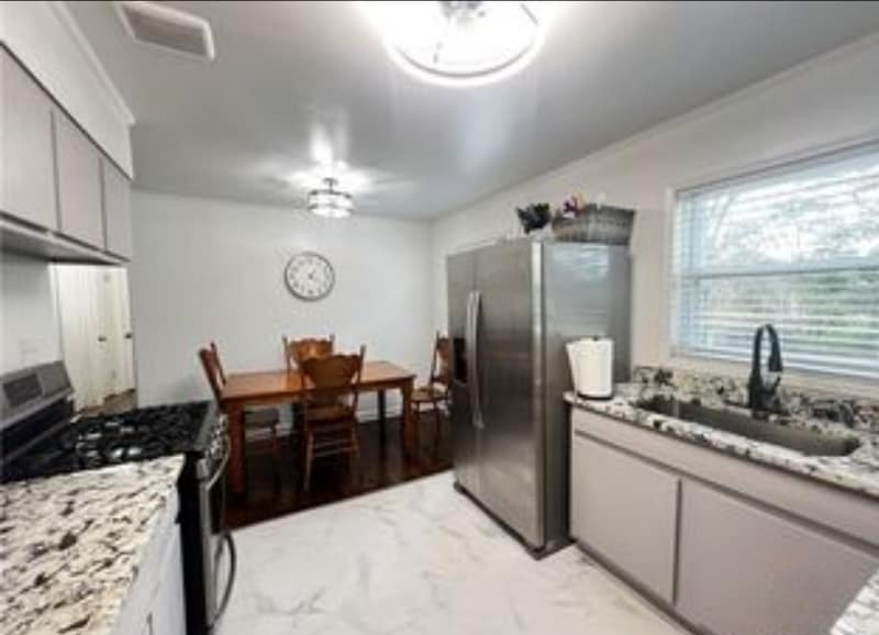 Foto principal - 140 N Richmond St