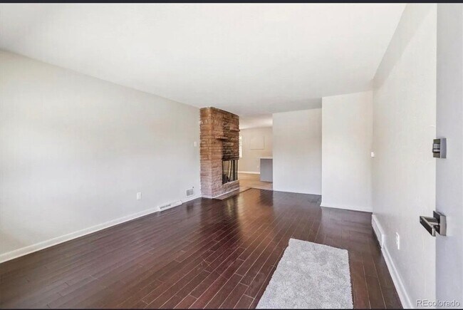 Building Photo - 10211 W 59th Pl