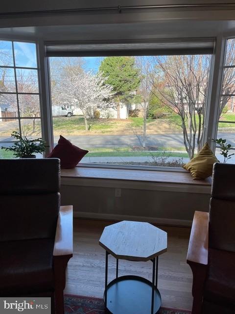 Building Photo - 1329 N Ivanhoe St