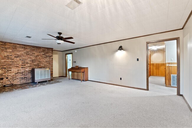 Foto del edificio - 3500 Irwin Rd