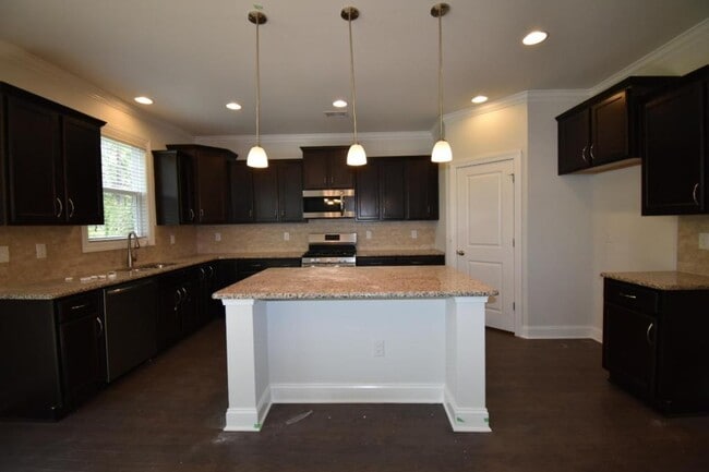 Building Photo - 2874 Scarecrow Way