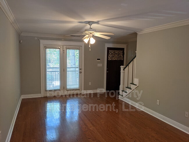 Building Photo - 660 Barnett Shoals Rd