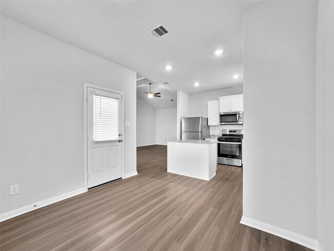 Building Photo - 329 Grayson Baw Ln