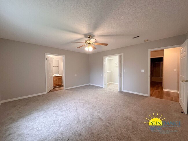 Building Photo - Gorgeous 2 Bedroom Home in Crestview!