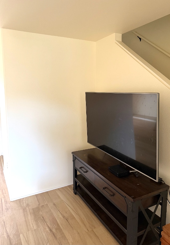 Foto del edificio - 647 Meakanu Ln