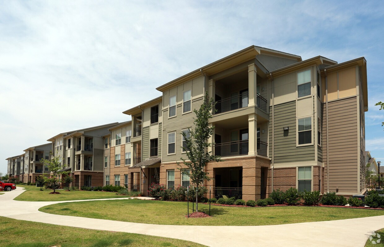 Encore Memorial Rentals Bixby, OK