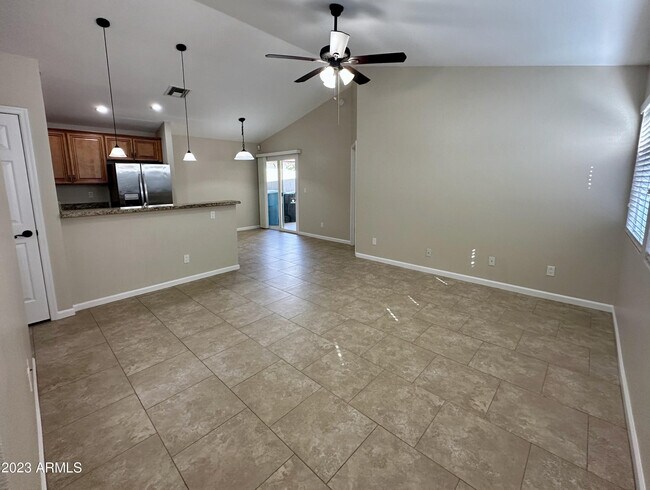 Foto del edificio - 3102 East Michigan Ave