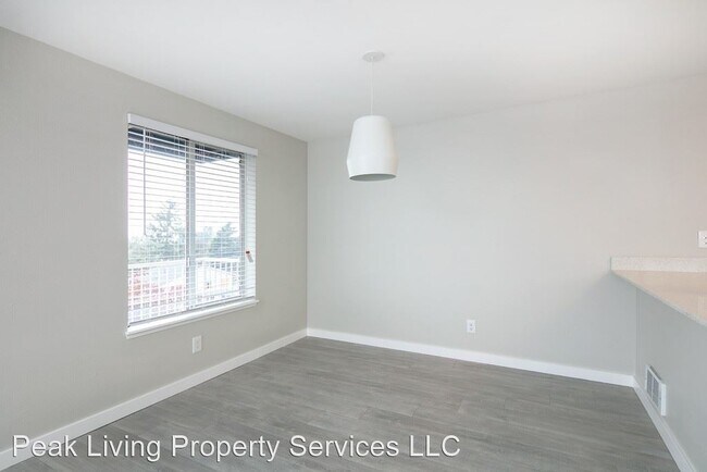 Foto del edificio - 6041 California Ave SW