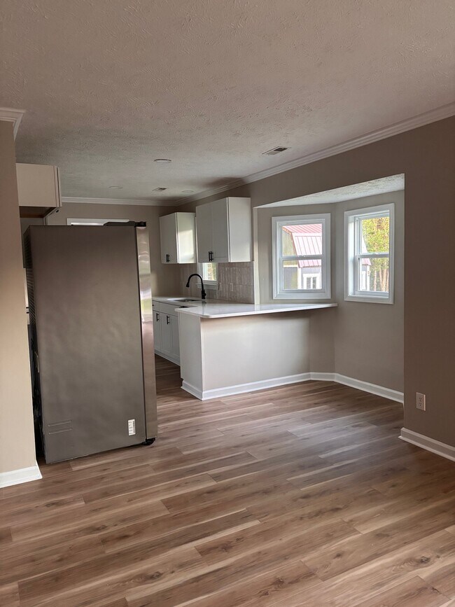 Foto del edificio - 5558 Quietwood Pl