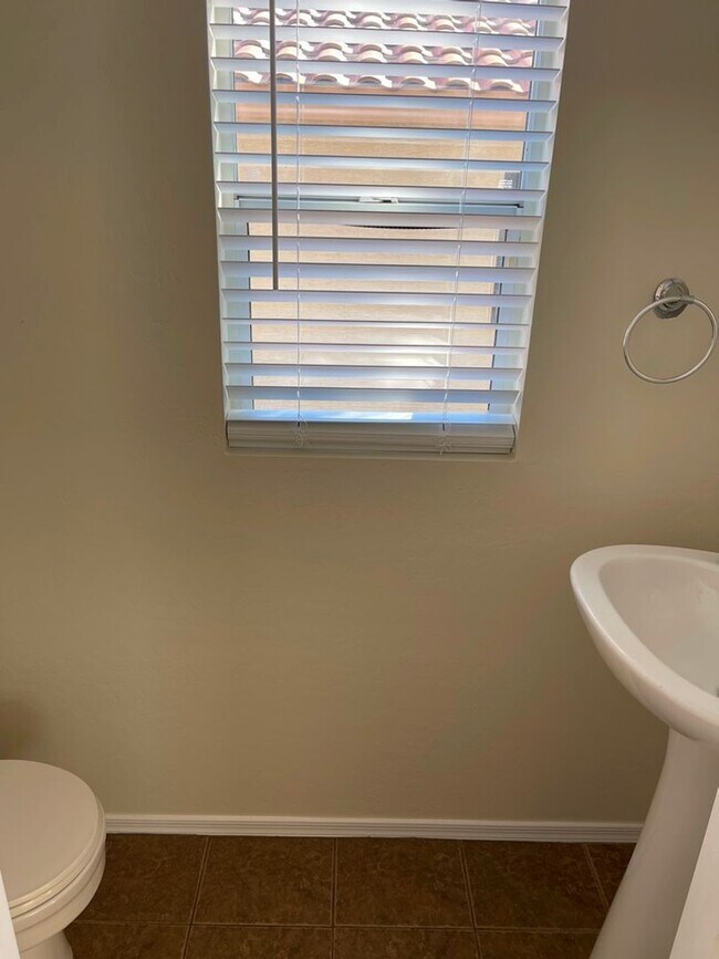 Foto del edificio - 12825 W Cherry Hills Dr