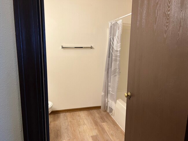 Foto del edificio - 9925 W Hampton Ave
