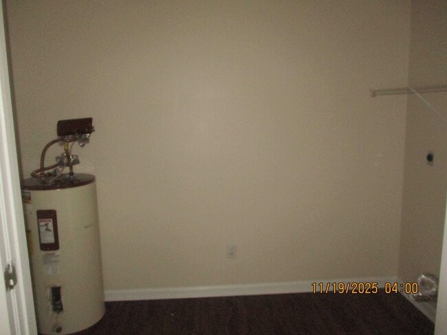 Building Photo - 2517 Cardinal St