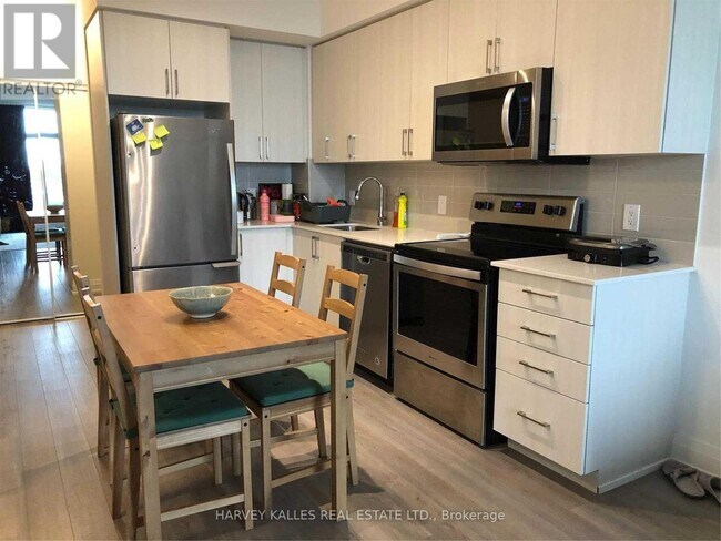 Photo du bâtiment - 591 Sheppard Ave E