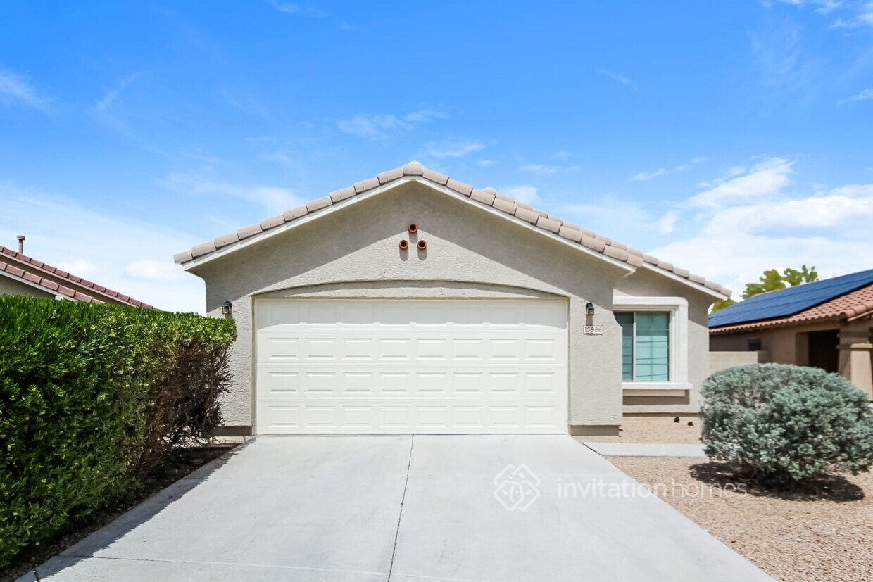 Primary Photo - 13986 W Maui Ln