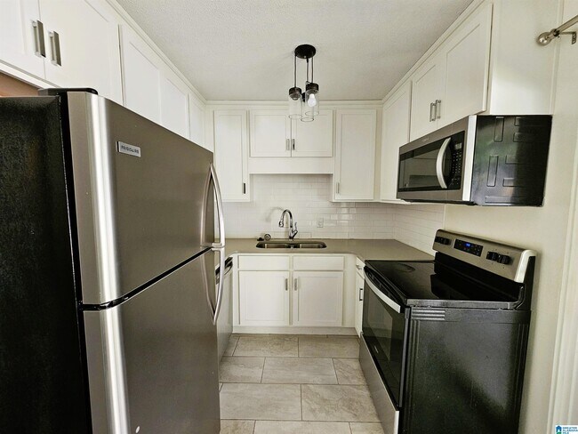 Foto del edificio - 3433 Sandner Ct