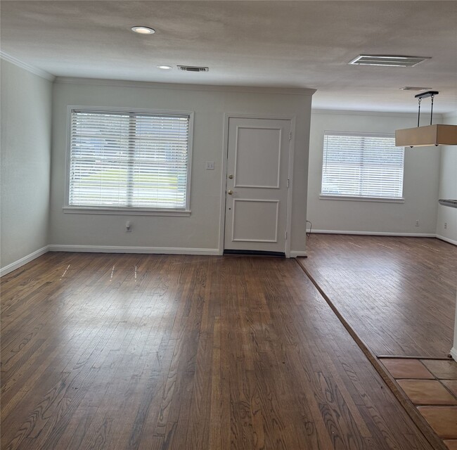 Foto del edificio - 1234 Gardenia Dr