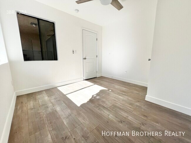 Foto del edificio - 11941 Weddington St