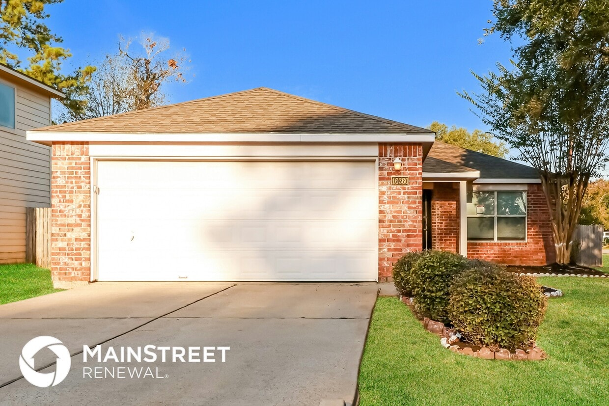 Primary Photo - 16360 Hidden River Ct