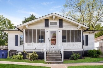 Building Photo - 842 Efird St