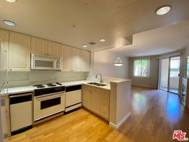 Building Photo - 1281 Cabrillo Ave