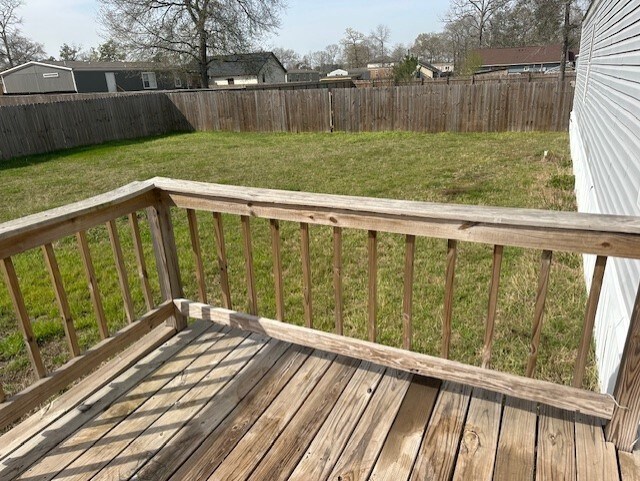 Foto del edificio - 16496 Dunhill Ln