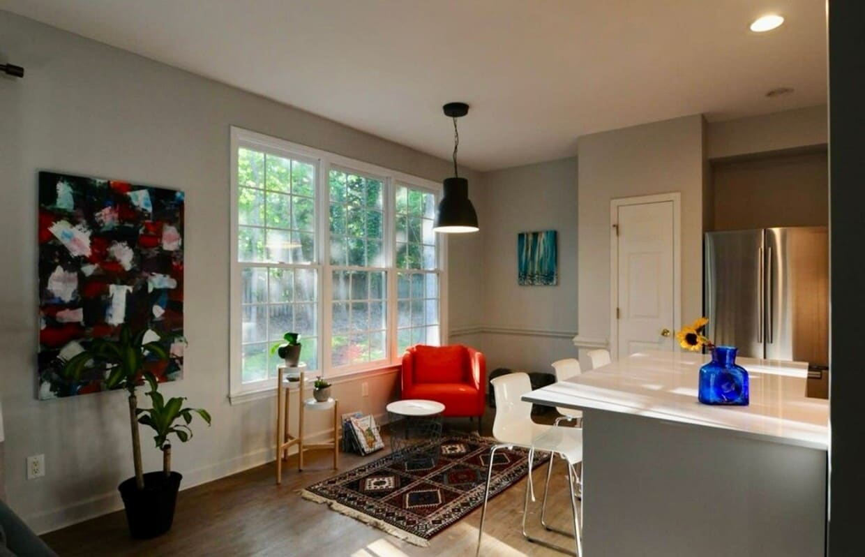 Foto principal - 8006 Crenshaw Ln