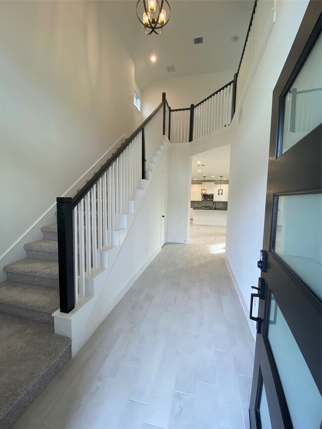 Building Photo - 31323 Balsam Hawk Ln