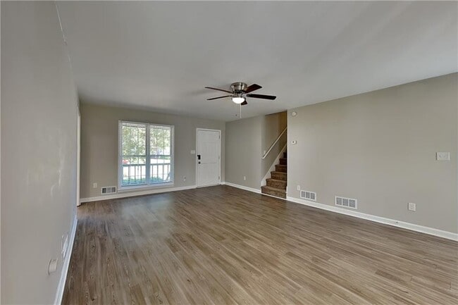 Building Photo - 87 Wren Walk