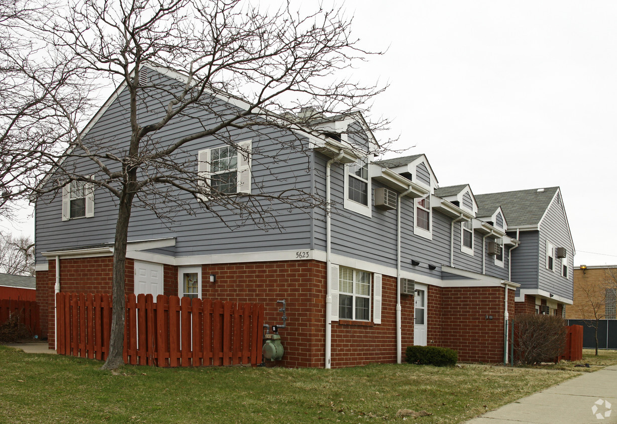 Building Photo - Chevybrook Estates