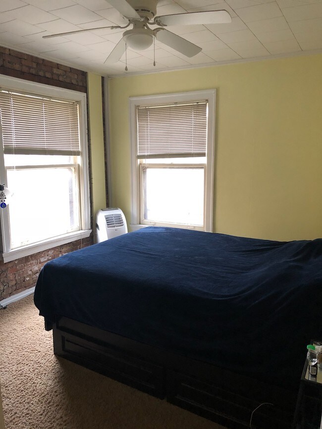 Foto del edificio - 2510 N Harrison St